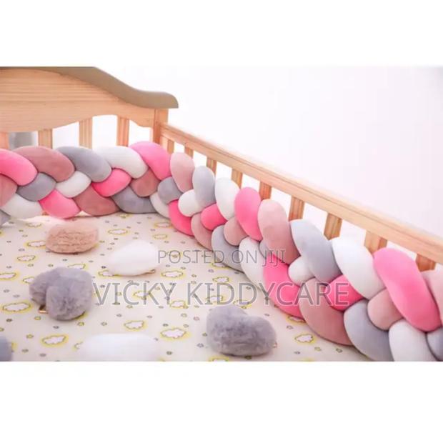 Twist Cot Bumper · Photo 2