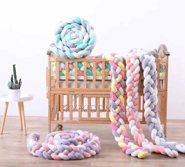Twist Cot Bumper · Photo 3