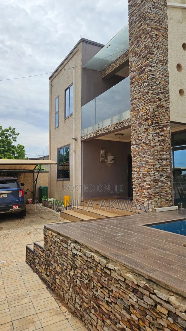 5bdrm House in Klagon, Tema Metropolitan for sale · Photo 1