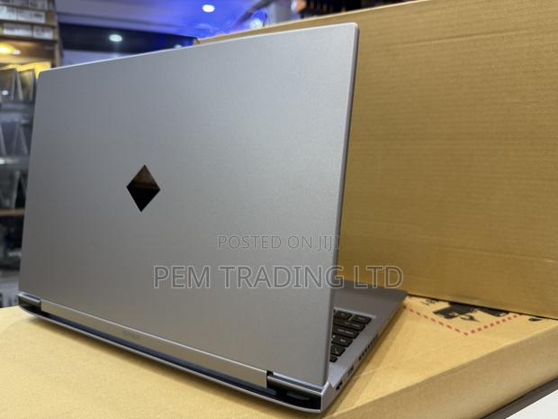 Laptop HP Omen 16 16GB Intel Core I7 SSD 1T · Photo 2