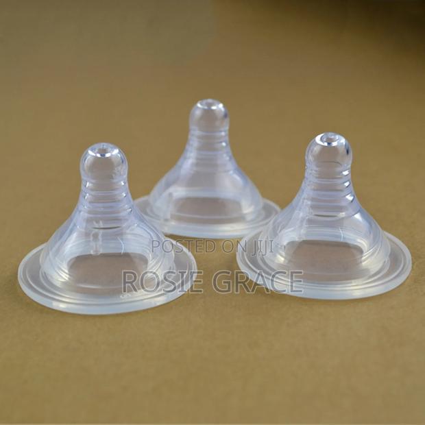 Feeding Bottle Nipples · Photo 1
