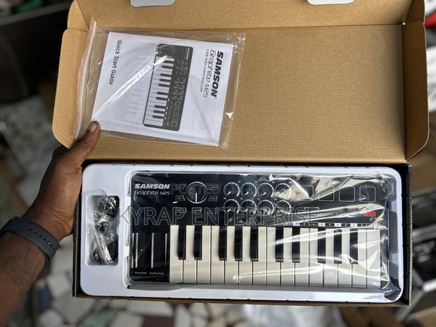 Samson Graphite 25 Midi Keyboard · Photo 4