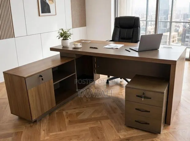 L Shape Office Desk · Photo 1
