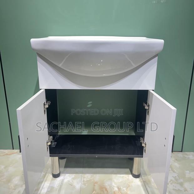 Floor Standing 60cm Cabinet Basin · Photo 4