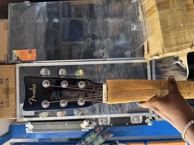 Fender Sonoran Acoustic Guitar · Photo 5