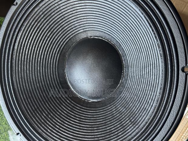 RCF Double Magnet 18-Inches 3500watt ( Double Magnet) · Photo 3