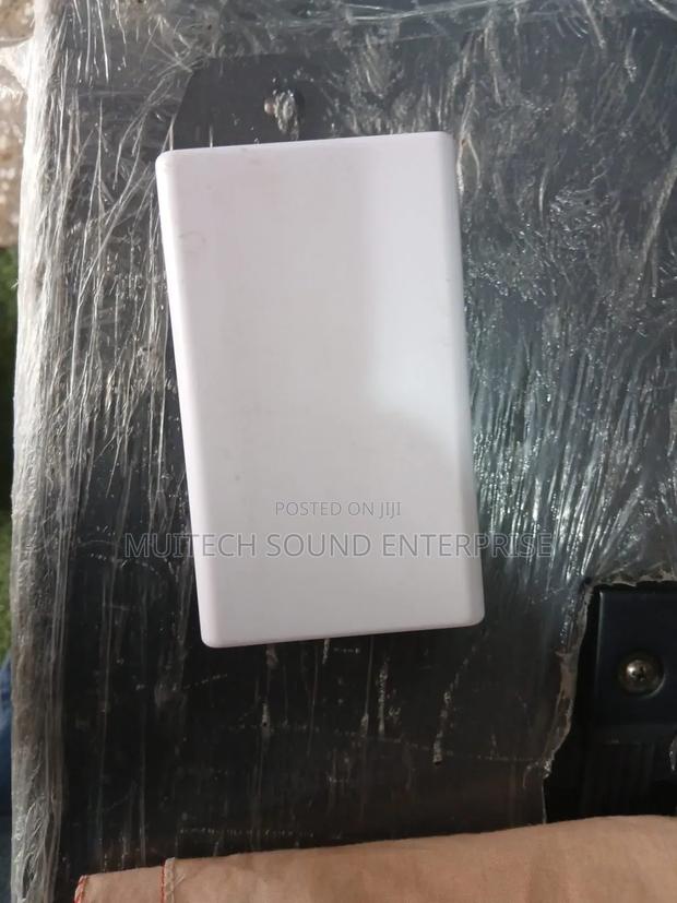 Megaphone Battery · Photo 1