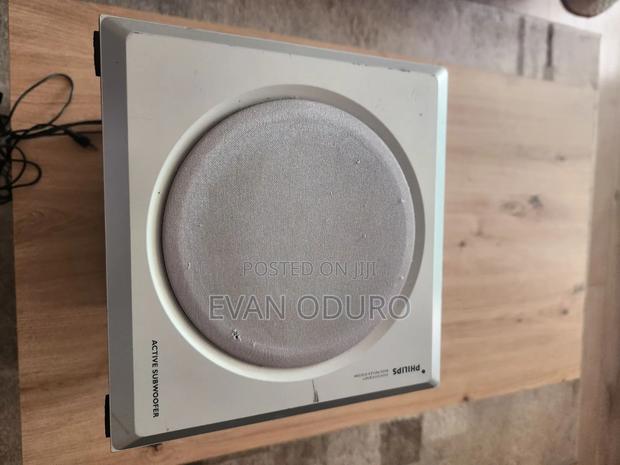 Powerful Philips Active Powerful Subwoofer · Photo 4