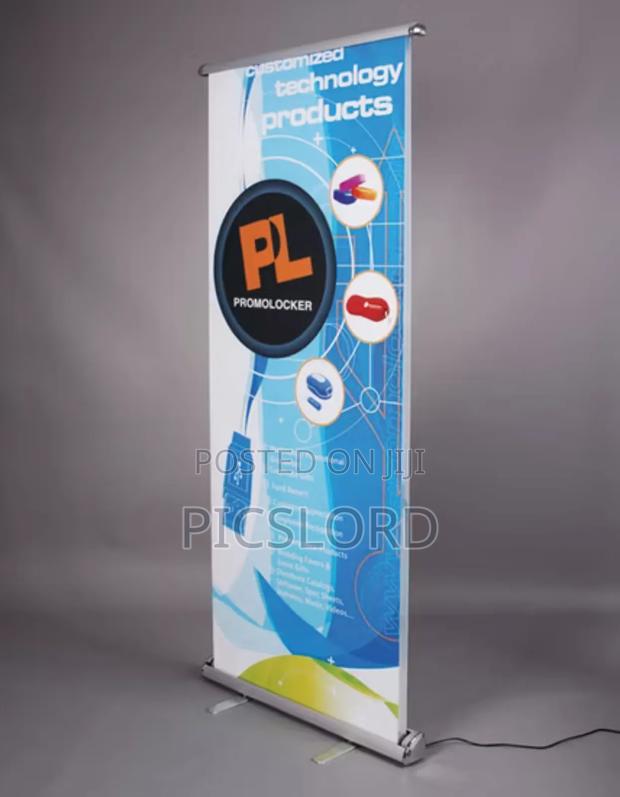 Electric Pull Up Banner · Photo 3