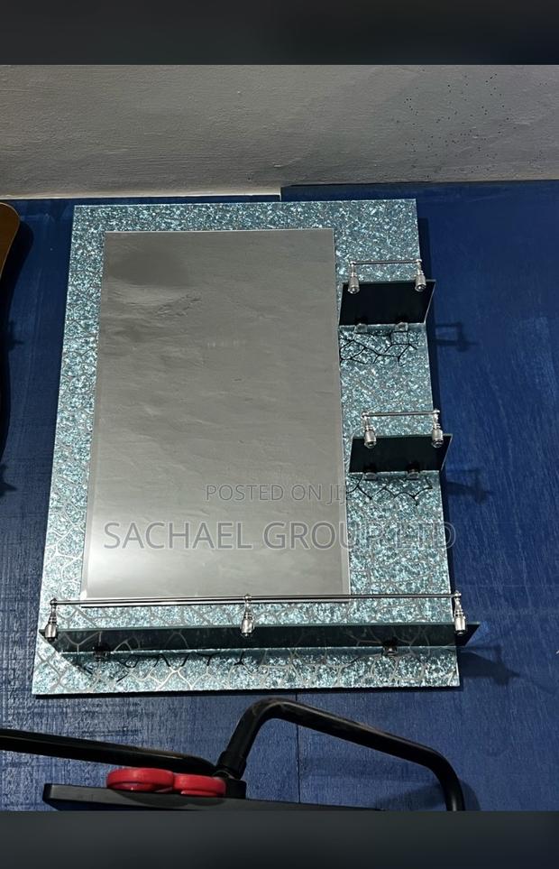 Exquisite Fabricated Mirrors · Photo 4