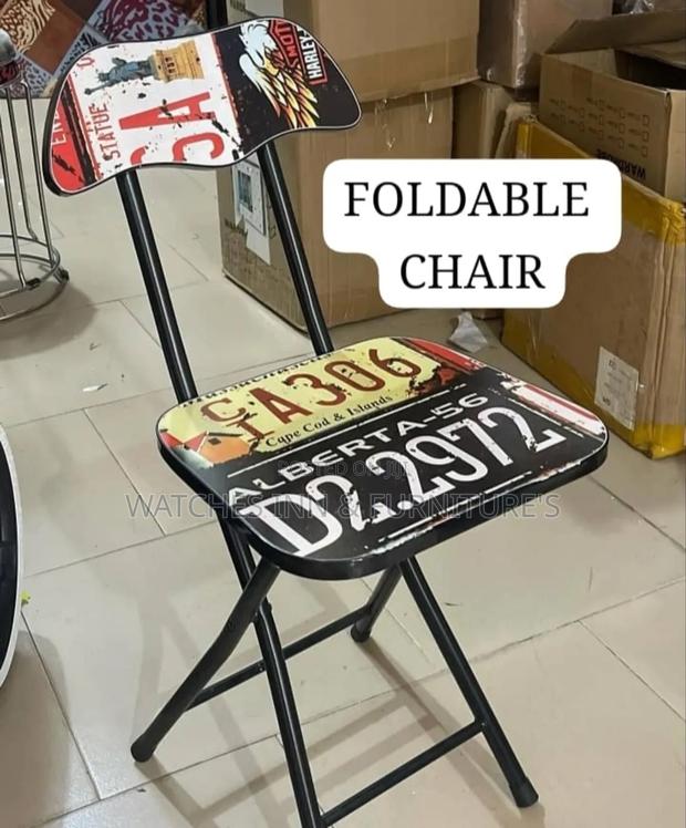 Metal Base Printed Wooden Folding Chair · Photo 1