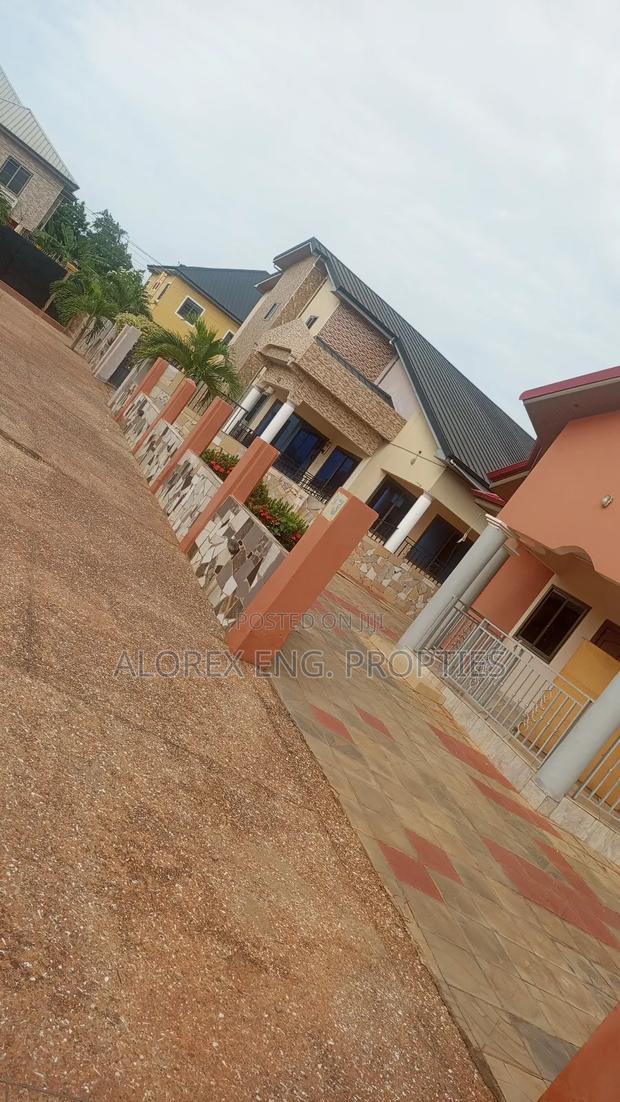 2bdrm House in Gated Community, Oyarifa for rent · Photo 2