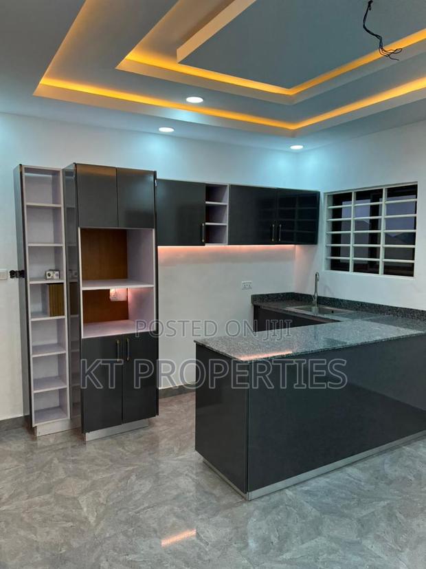 4bdrm Duplex in Millenium City for sale · Photo 6