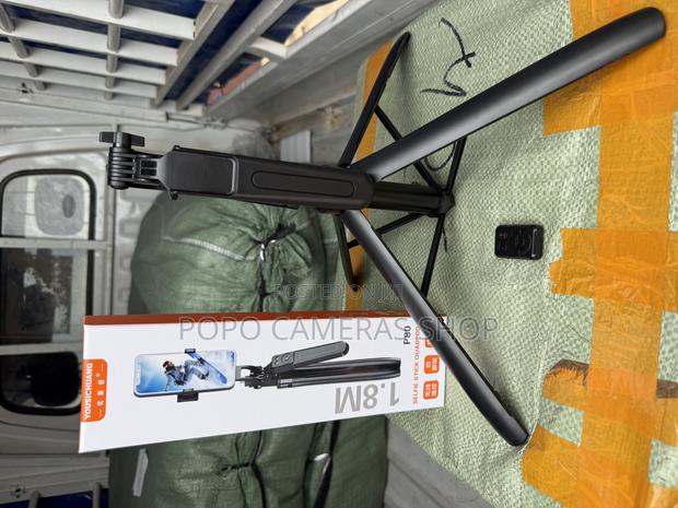 P80 Extendable Selfie Stick With Remote Control · Photo 4