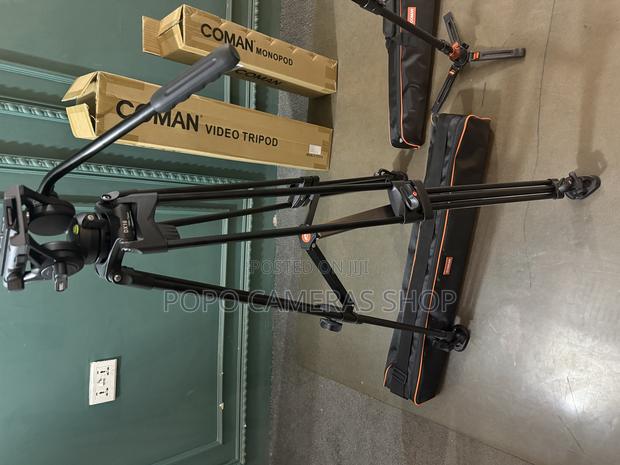 Coman Dx16 Pro Tripod With Fluid Head · Photo 1