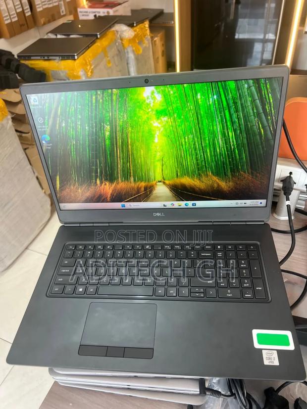 Laptop Dell Precision 7750 32GB Intel Core I7 SSD 512GB · Photo 3