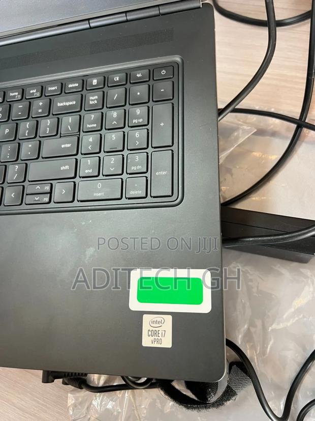 Laptop Dell Precision 7750 32GB Intel Core I7 SSD 512GB · Photo 1