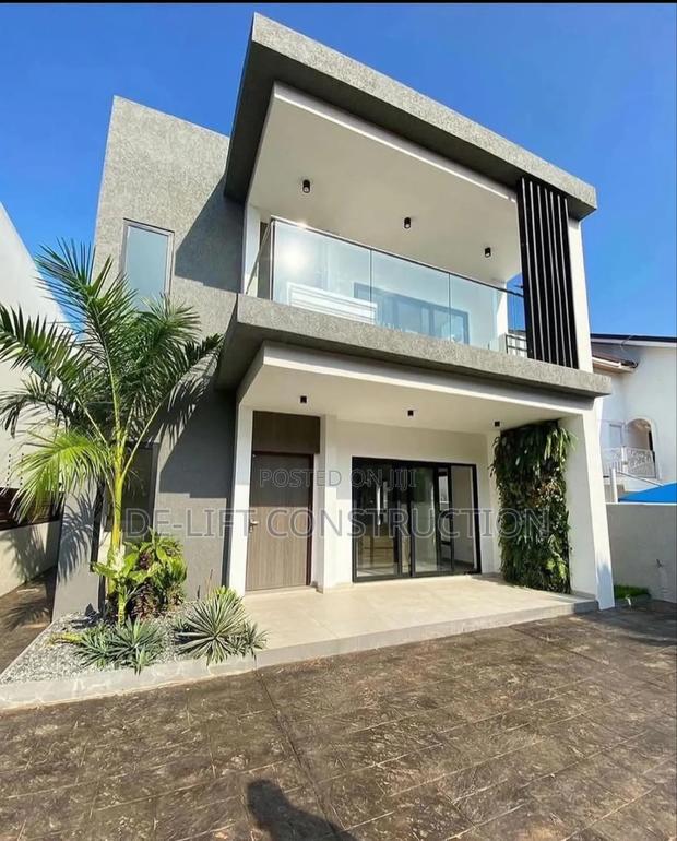 Are You Urgently Looking for Professional Architect · Photo 7