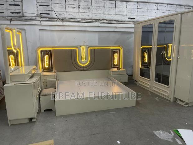 Executive Bed Set · Photo 3