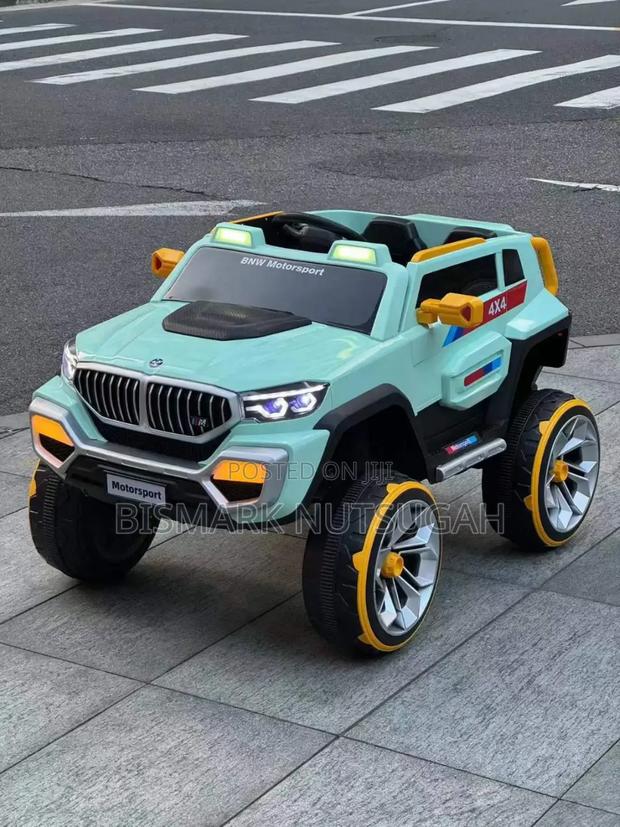 Four Wheel Electric Toy Car · Photo 3