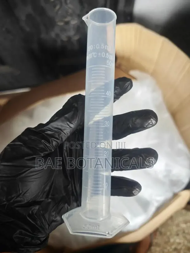 50ml Plastic Measuring Cylinder · Photo 1