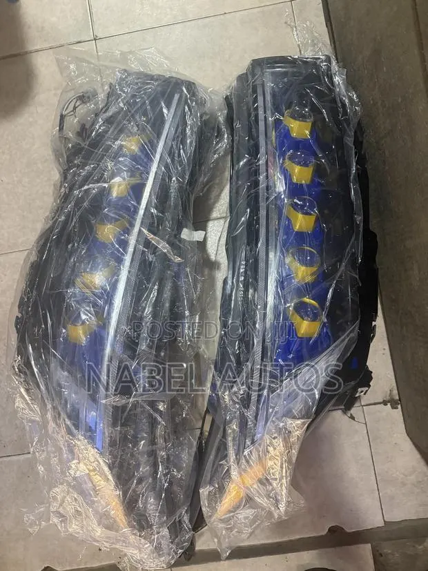 Highlander 2018 Spec Headlight Pair · Photo 1