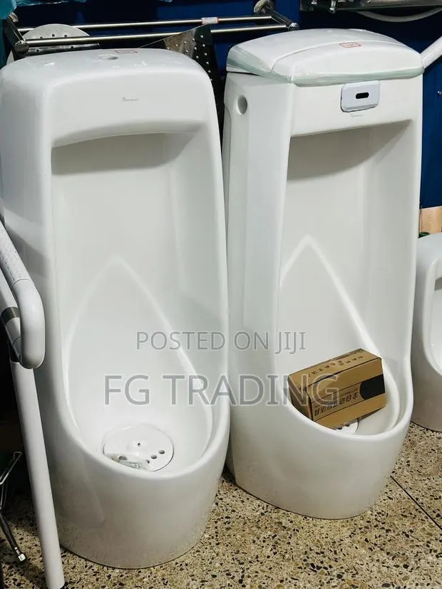 Urinal Pot - Big Urinal Bowl - Urinals · Photo 1