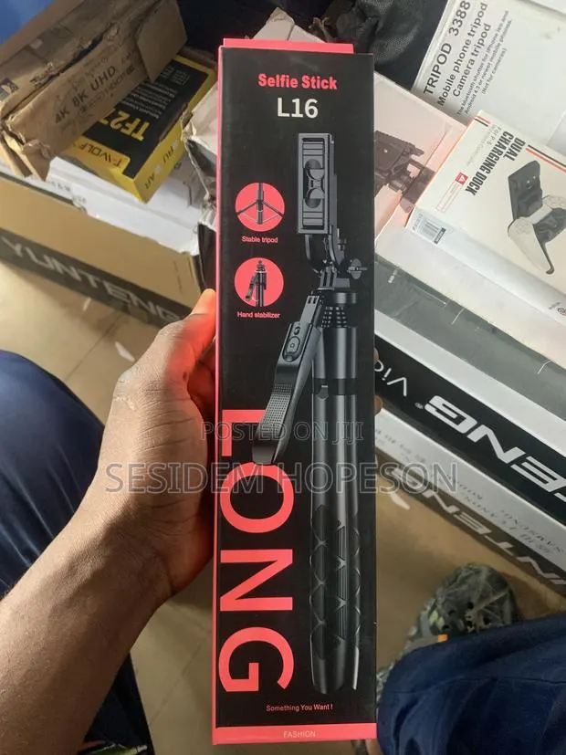 L16 Selfie Stick · Photo 1