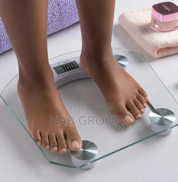Digital Thick Glass Body Scale · Photo 1