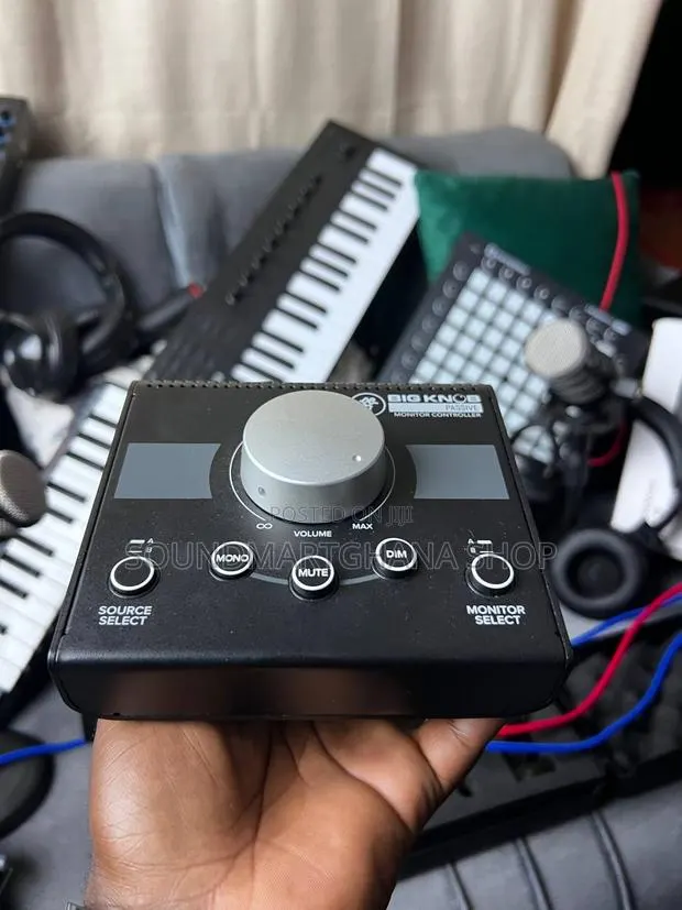 Mackie Big Knob Passive Monitor Controller · Photo 1