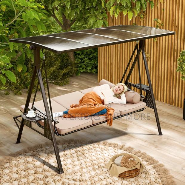 Outdoor 3-Seater Swing / Canopy · Photo 3