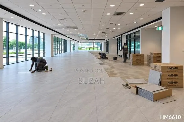 Self Adhesive Square Tiles · Photo 1