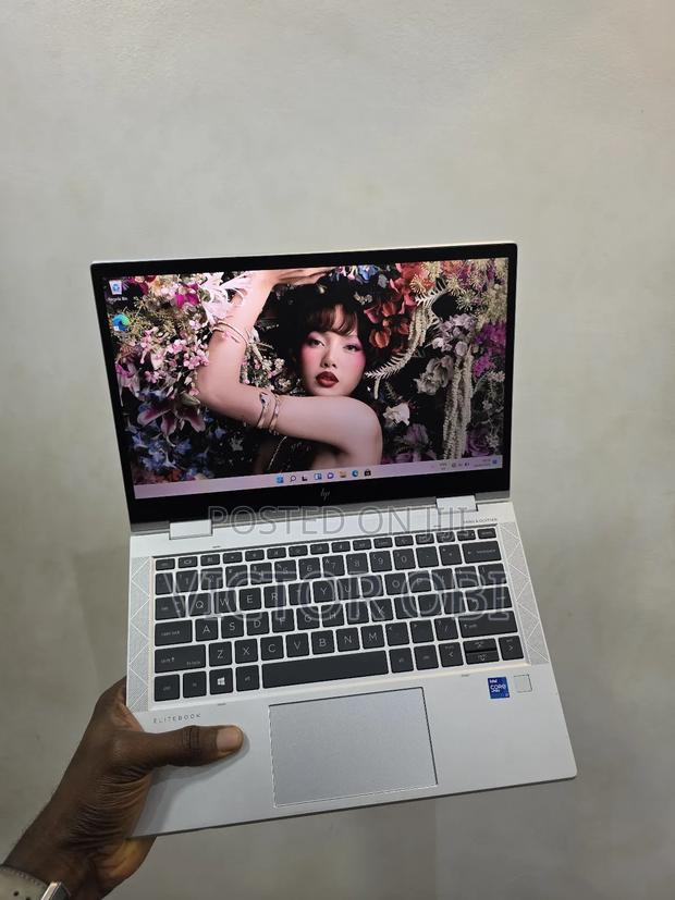 Laptop HP EliteBook 830 G8 32GB Intel Core I7 SSD 512GB · Photo 6