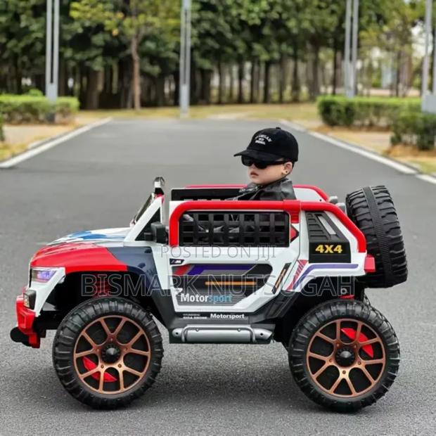 Two Sitter Electric Toy Car · Photo 6