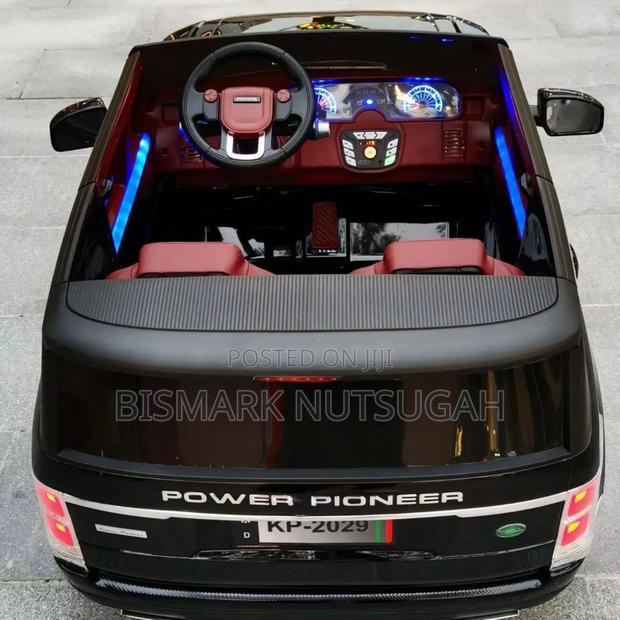 Two Sitter Electric Toy Car · Photo 2