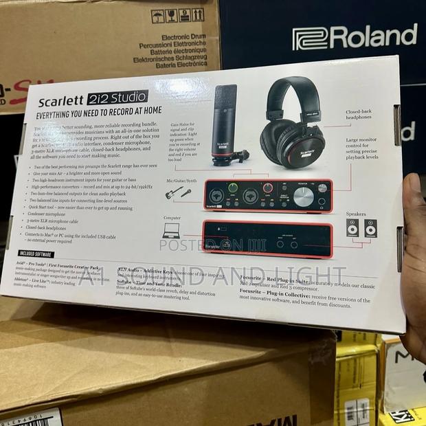 Scarlett 2i2 Third Generation Studio Bundle · Photo 4