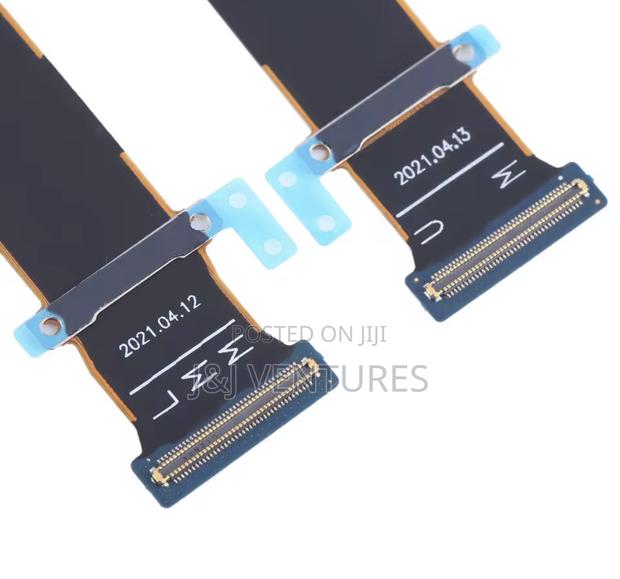 Z Folds and Flips Flex Cable