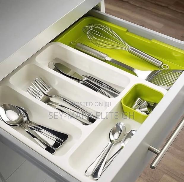 Expandable Drawer Cutlery Organizer · Photo 1