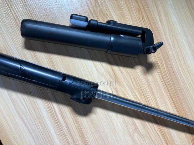 Selfie Stick Type 2 · Photo 2