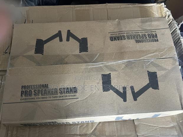 Wall Speaker Stand · Photo 1