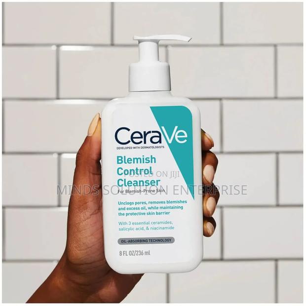Cerave Hydrating Facial Cleanser (355ml) · Photo 6