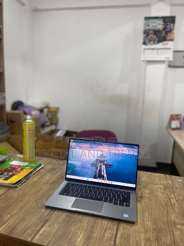 Laptop Dell Latitude 7400 8GB Intel Core I5 SSD 256GB · Photo 1
