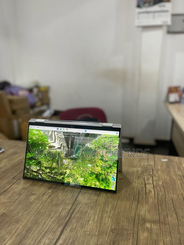 Laptop HP EliteBook X360 1040 G7 16GB Intel Core I7 SSD 512GB · Photo 2