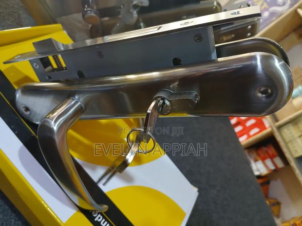 Yale Door Lock Siver · Photo 4