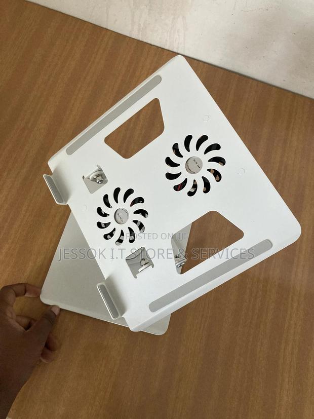 360 Rotation Laptop Stand and Cooler · Photo 4