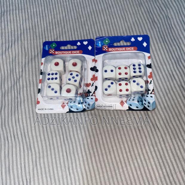 Big White Boutique Dice (Pack of 6) · Photo 1