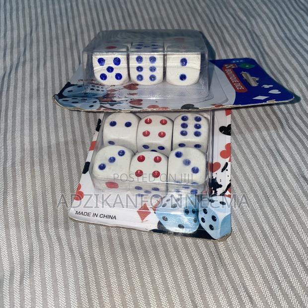 Big White Boutique Dice (Pack of 6) · Photo 2