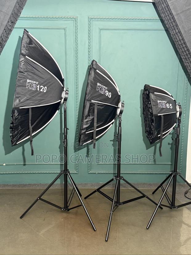 65cm Triopo Rapid Folding Softbox + Grid + Brackets · Photo 1