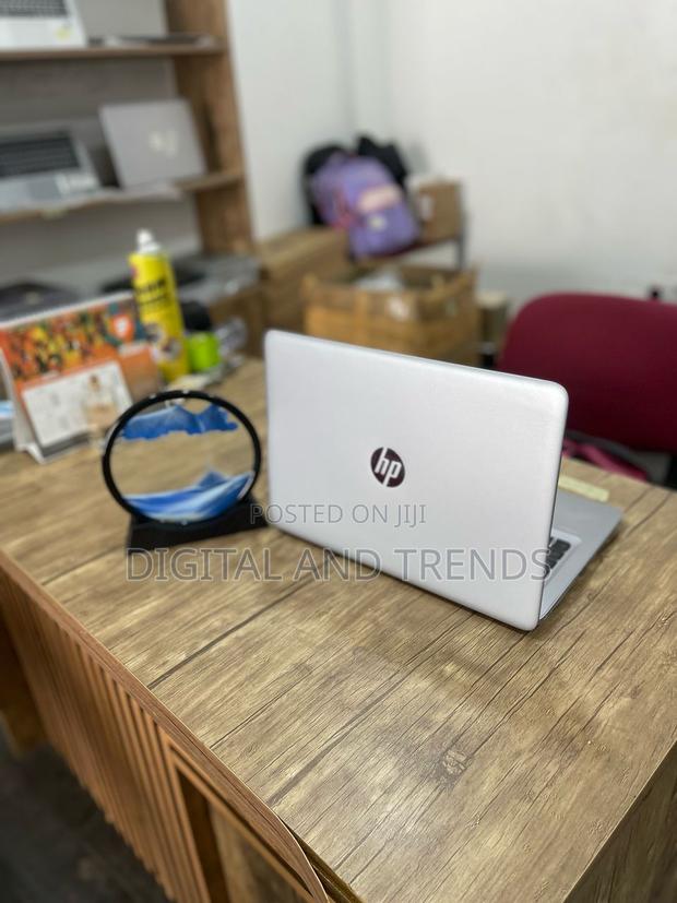 Laptop HP EliteBook 840 G4 8GB Intel Core I5 SSD 256GB · Photo 2