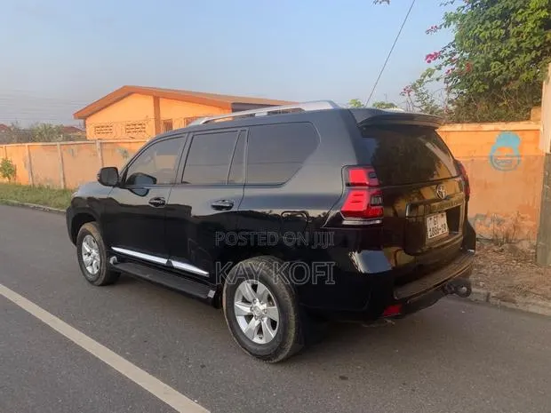 Toyota Land Cruiser Prado 2.7 2018 Black · Photo 1